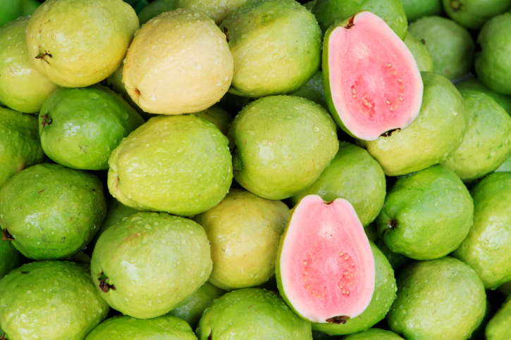 wellhealthorganic.com:5-amazing-health-benefits-of-guava